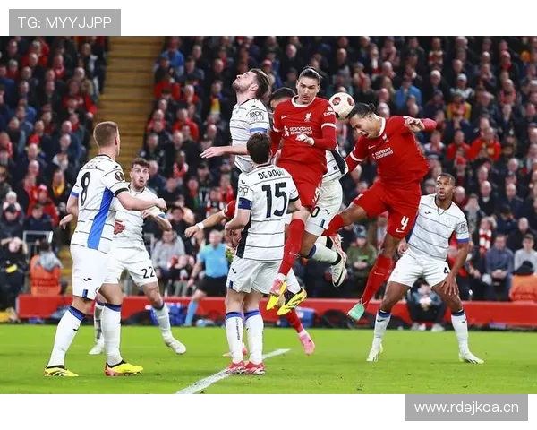 利物浦攻防转换问题显现,稳定性面临考验 利物浦攻防转换问题显现,稳定性面临考验