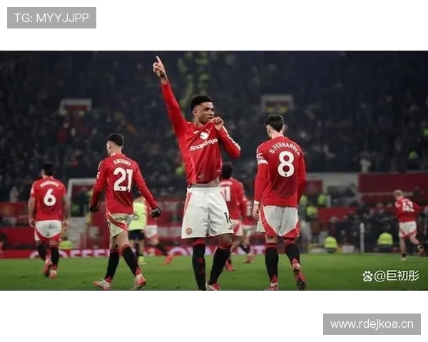 曼联看似回暖,其实只是波动中的假象 曼联看似回暖,其实只是波动中的假象